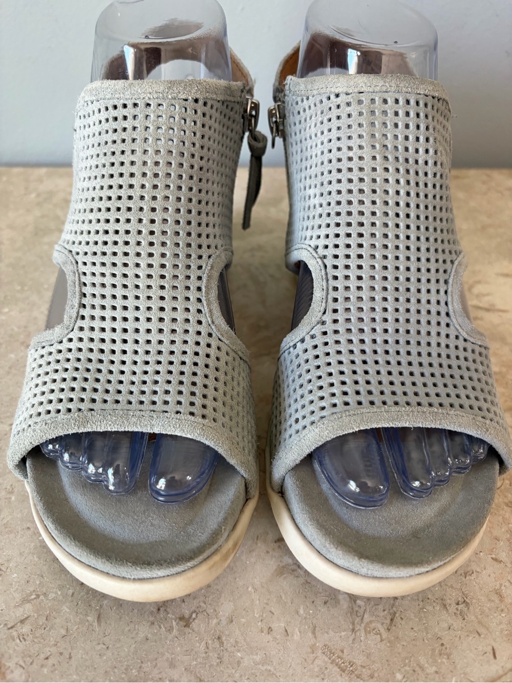 Sofft Sandals Womens 6 Grey Suede Leather Shandi Perforated Cutout Ankle Wedge - Picture 4 of 15